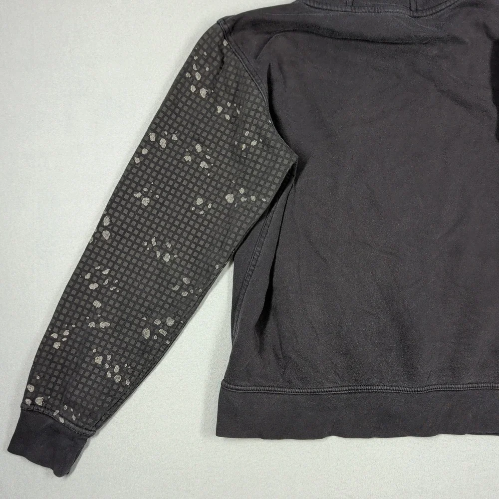 The North Face Hoodie Mens Small Black‎ Grid Logo Splatter Sleeve Pullover